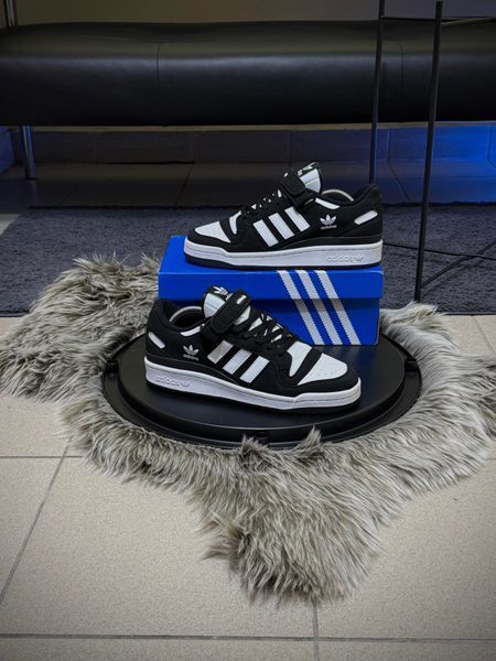 Кросівки Adidas Forum low (чорно білі)