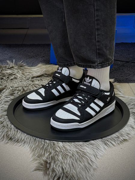 Кросівки Adidas Forum low (чорно білі)
