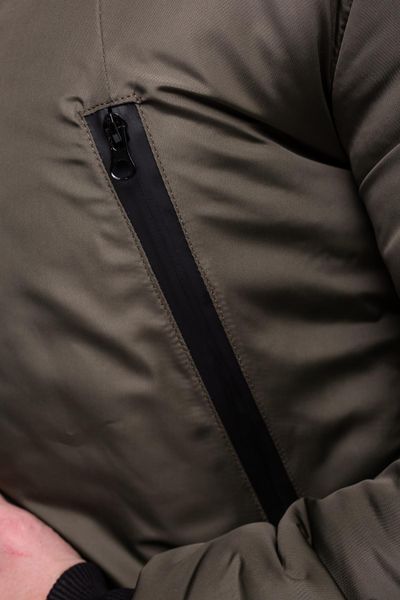 Чоловіча утеплена куртка бомбер хакі кольору 1681 фото