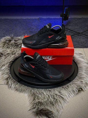 Кросівки Nike Air Max 270 чорні
