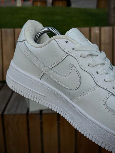 Кросівки Nike Air Force (білі)