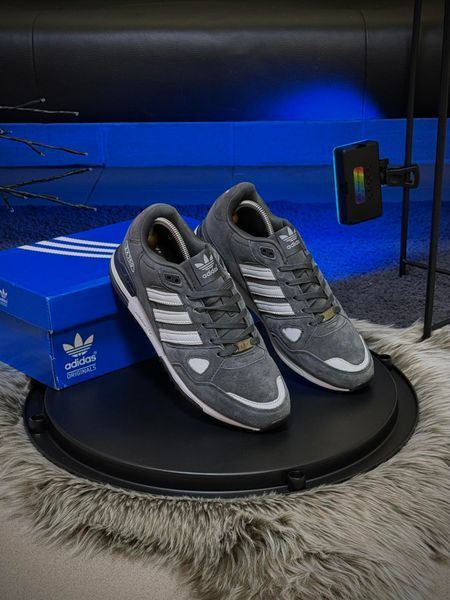 Кросівки Adidas ZX 750, сірі / замша