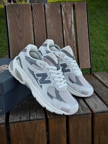 Кросівки New Balance 2010, світло сірі