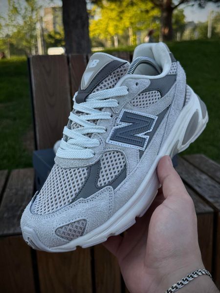 Кросівки New Balance 2010, світло сірі