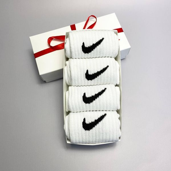 Набір чоловічих високих шкарпеток Nike 41-45 на 4 пари у подарунковій коробці із стрічкою