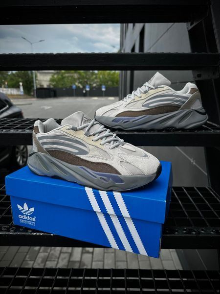 Adidas Yeezy Boost 700 V2 (gray & brown)