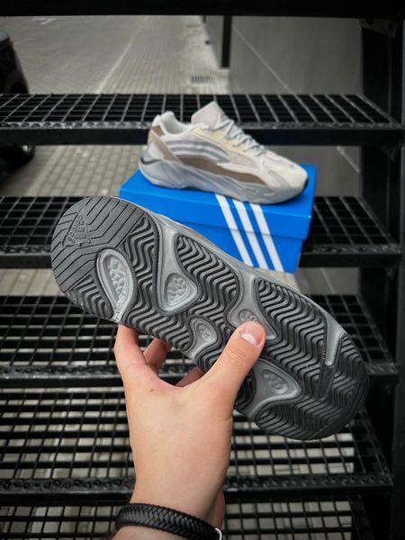 Adidas Yeezy Boost 700 V2 (gray & brown)