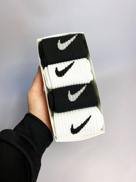 Набір чоловічих високих шкарпеток Nike 41-45 на 4 пари у подарунковій коробці із стрічкою
