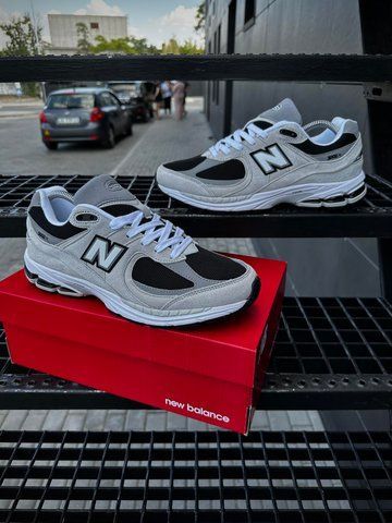 Кросівки New Balance 2002R (gray & black)