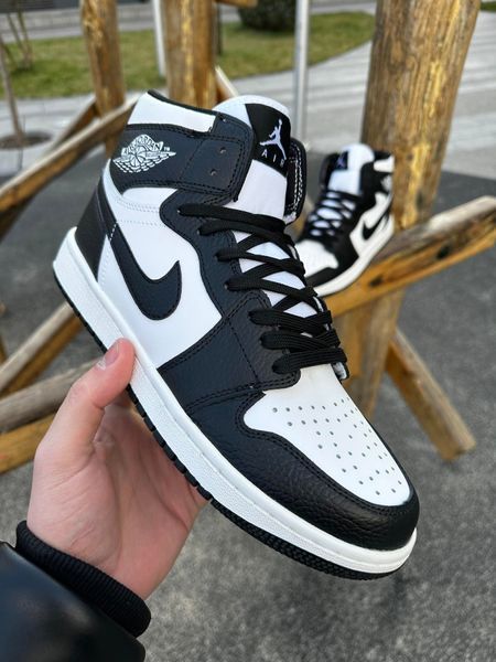 Кросівки Nike Air Jordan 1 (black / white)