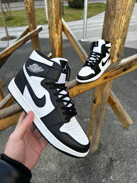 Кросівки Nike Air Jordan 1 (black / white)