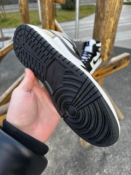 Кросівки Nike Air Jordan 1 (black / white)