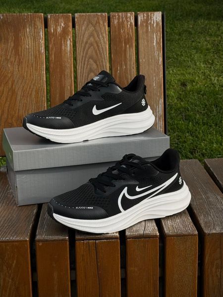 Кросівки Nike Vomero React X, чорно білі (літні, сітка)