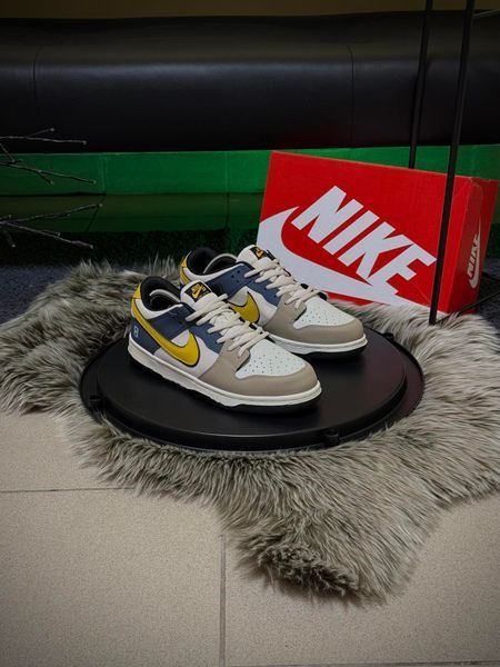 Кросівки Nike SB Dunk Low, кольорові