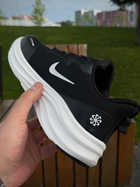 Кросівки Nike Vomero React X, чорно білі (літні, сітка)