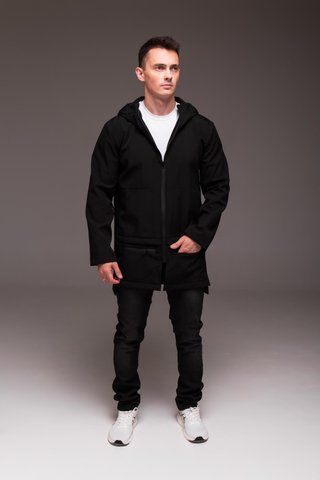 Чоловіча куртка подовжена чорна Softshell на флісі