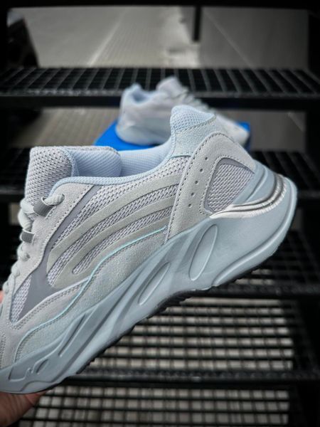 Adidas Yeezy Boost 700 V2 (gray & blue)