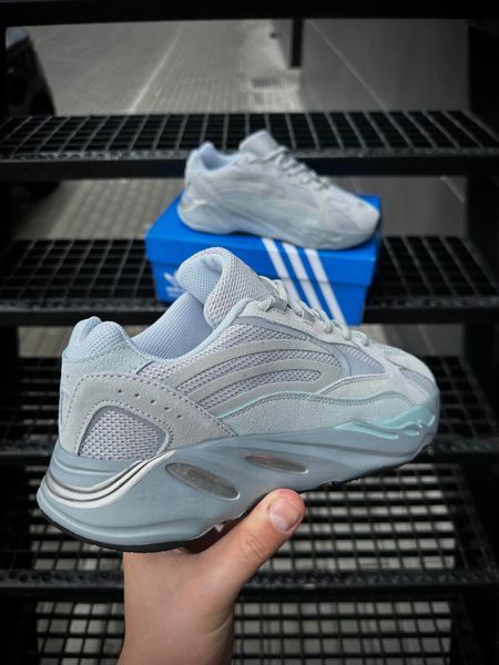 Adidas Yeezy Boost 700 V2 (gray & blue)