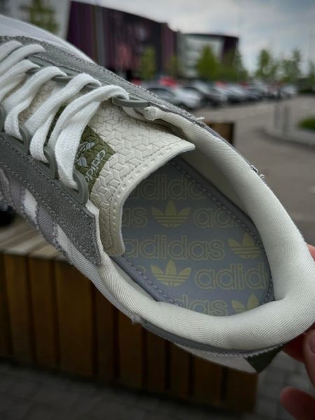 Кросівки Adidas Retropy E5, біло-сірі (літні)