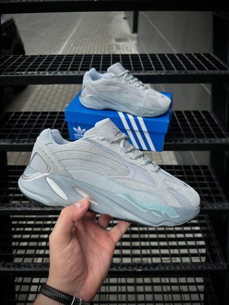 Adidas Yeezy Boost 700 V2 (gray & blue)
