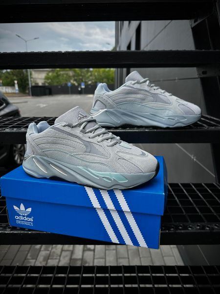 Adidas Yeezy Boost 700 V2 (gray & blue)