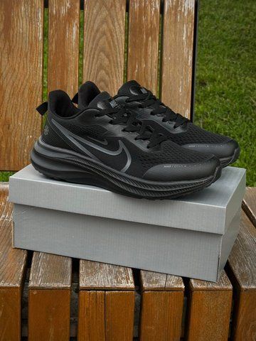 Кросівки Nike Vomero React X, чорні (літні, сітка)