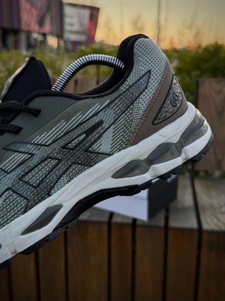 Кросівки Asics Gel Quantim 180 Vii (літні, легкі, сіточка насікрізна)