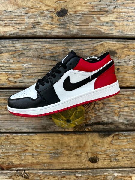 Кросівки Nike Air Jordan low (black white red)