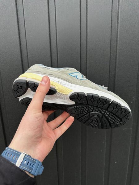 Кросівки New Balance 2002R (light green)
