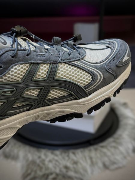 Кросівки Asics Gel Kahana TR V4, сірі замша