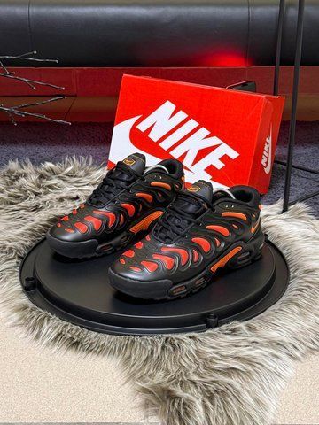 Кросівки Nike Air TN Plus Drift (чорно красні)