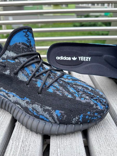 Кросівки Adidas Yeesy Boost 350 Blue / Camo
