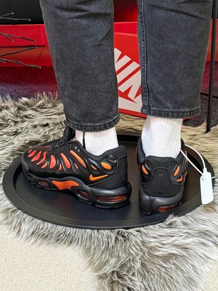 Кросівки Nike Air TN Plus Drift (чорно красні)