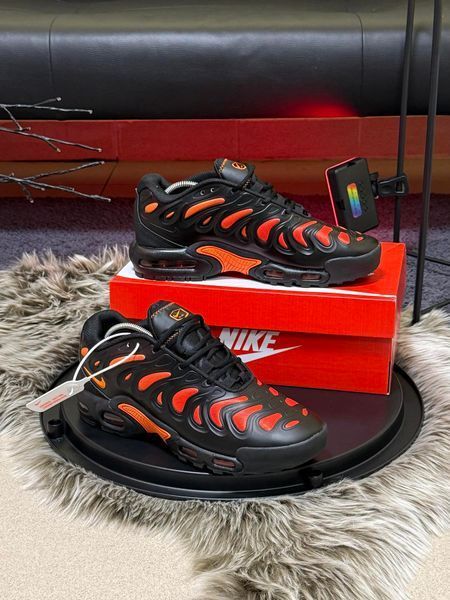 Кросівки Nike Air TN Plus Drift (чорно красні)