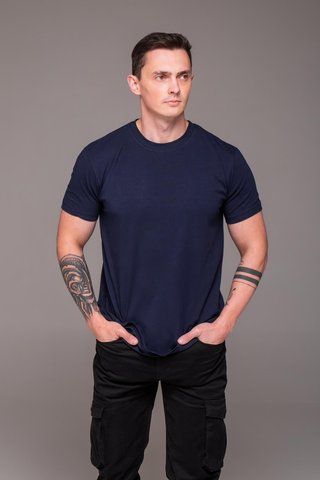 Футболка чоловіча однотонна батал 2XL&ndash;6XL вільного крою темно-синя