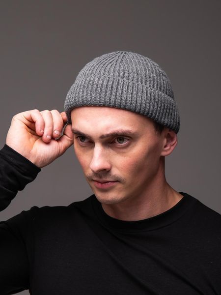 Шапка чоловіча докер в'язана щільна в рубчик світло-сіра