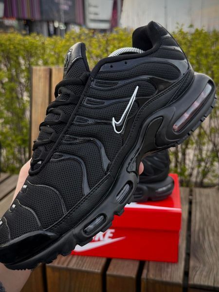 Кросівки Nike Air TN Plus Triple, чорні