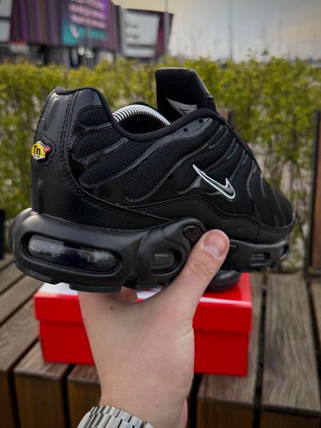 Кросівки Nike Air TN Plus Triple, чорні