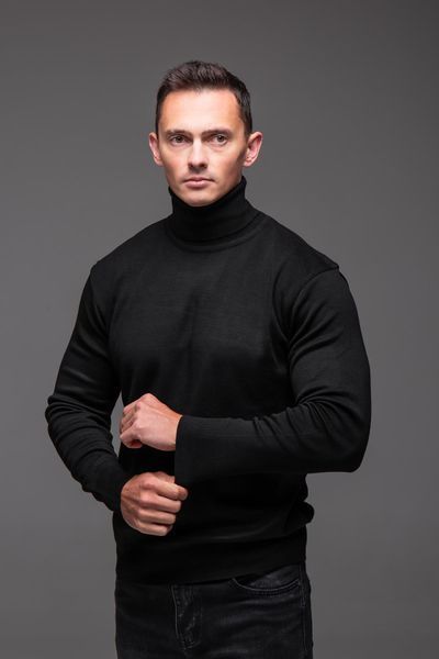 Гольф чоловічий в'язаний з високою горловиною на відворот, чорний