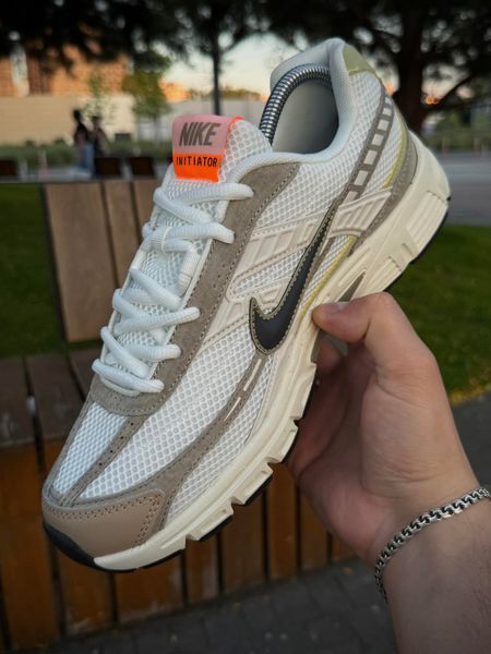 Кросівки Nike Initiator, білі creamy (сітка, літні)