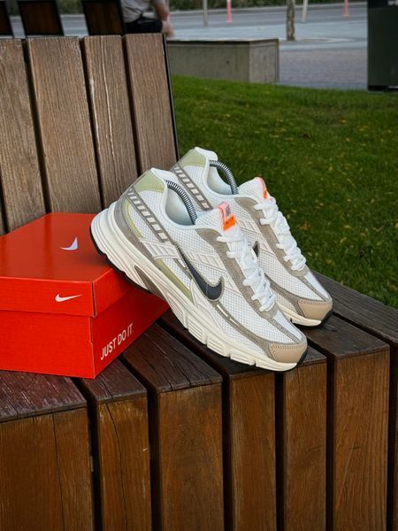 Кросівки Nike Initiator, білі creamy (сітка, літні)