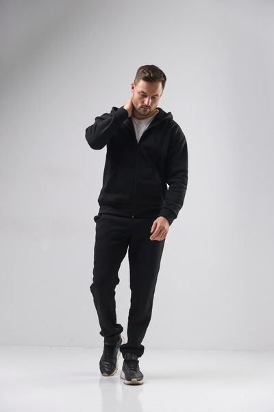 Чоловічий утеплений спортивний костюм на блискавці чорний
