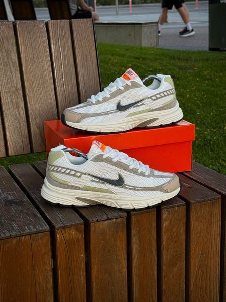 Кросівки Nike Initiator, білі creamy (сітка, літні)