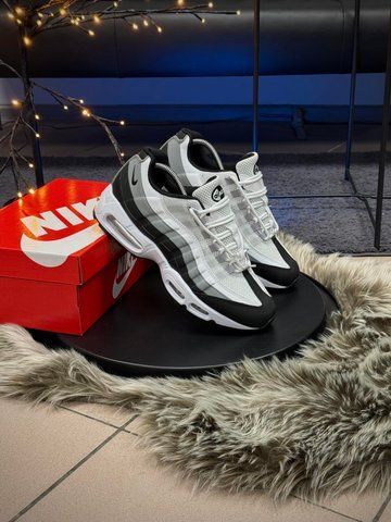 Кросівки Nike Air Max 95, чорно білі