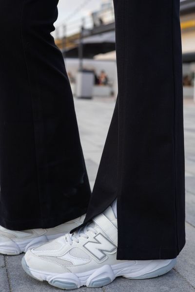 Брюки підліткові,модні,для дівчинки,модель Кльош,трикотаж без флісу
