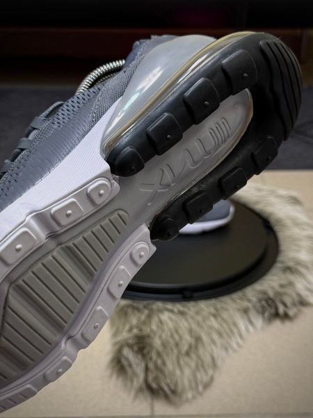 Кросівки Nike Air Max 270 сірі