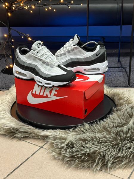 Кросівки Nike Air Max 95, чорно білі