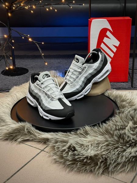 Кросівки Nike Air Max 95, чорно білі