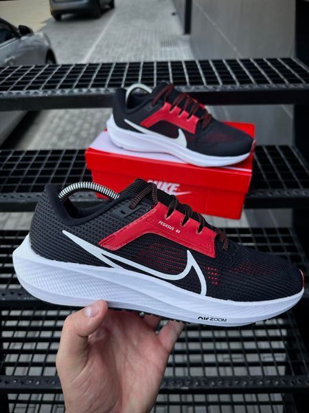 Кросівки Nike Zoom Pegasus 40 (чорно-білі)
