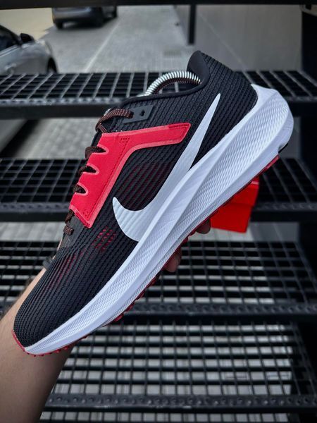 Кросівки Nike Zoom Pegasus 40 (чорно-білі)